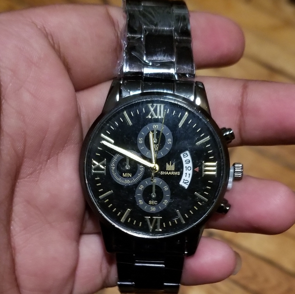 Men Luxury Fashion Gold and Black Watch